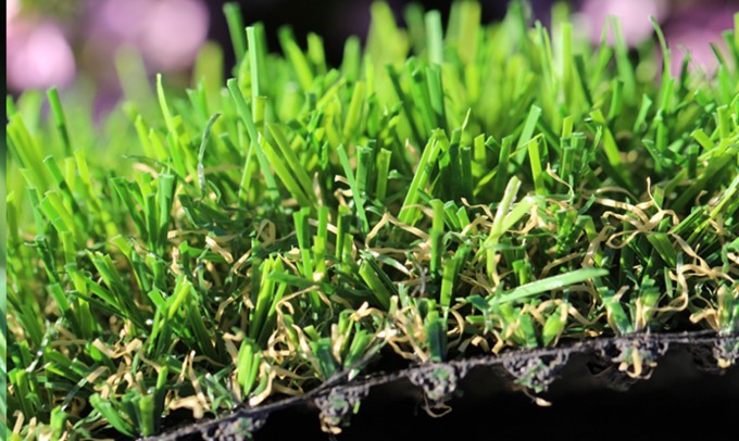 Natural Looking Synthetic Turf